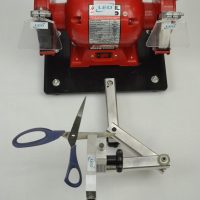 Maquina de afiar tesoura